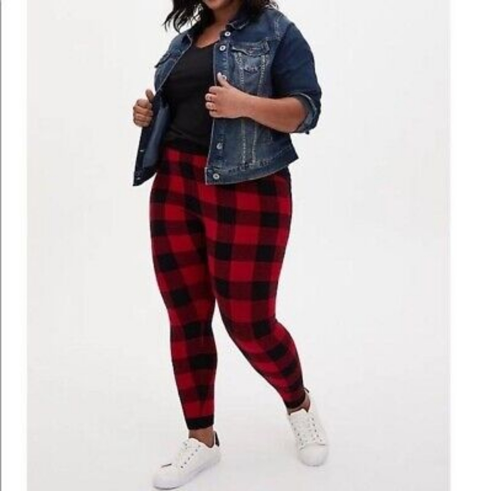 NWOT Torrid Leggings